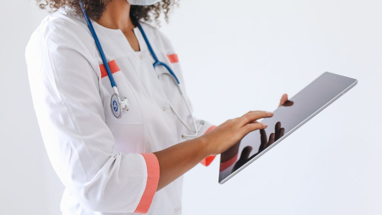 hospital doctor digital tablet