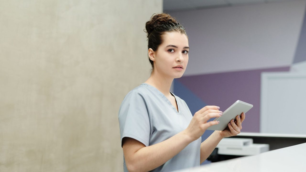 hospital receptionist smartphone